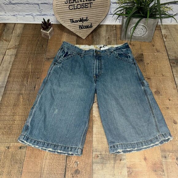 Levi’s grunge skate denim shorts size 18 - Picture 4 of 9